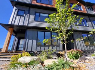 2102 E 131st St #2, Blairmore, AB T0K0E0