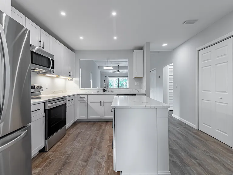 8118 Baymeadows Cir E #1 — Photo 5