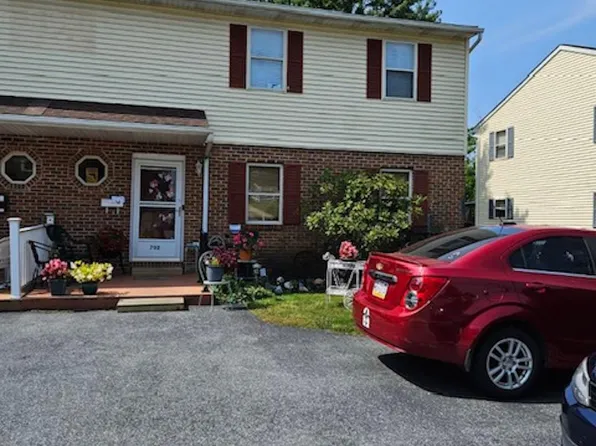 702 Main St, Denver, PA 17517