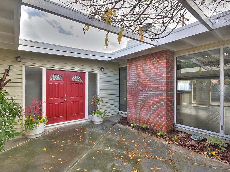1st image of 3106 McKinley Dr