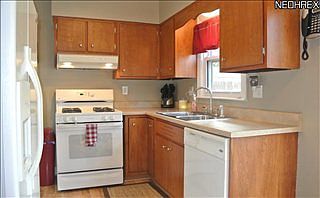 4th image of 2280 Herbruck Ave