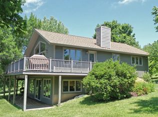 6 Eagle Ln, Galena, IL 61036