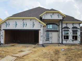 8326 Bay Oaks Dr, Baytown, TX 77523