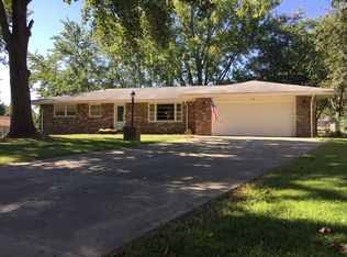 1325 Brierwood Dr, Mt Zion, IL