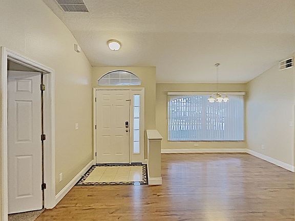 3rd image of 416 Gentle Breeze Dr