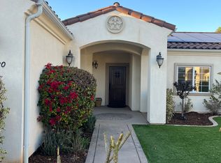 8780 Carlton Oaks Dr, Santee, CA 92071