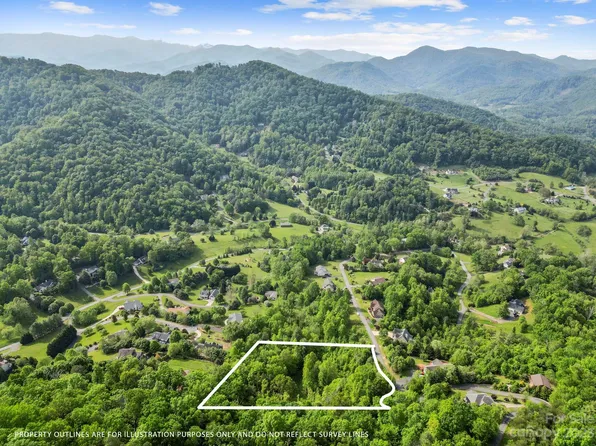 138 Whitfield Ln, Weaverville, NC 28787