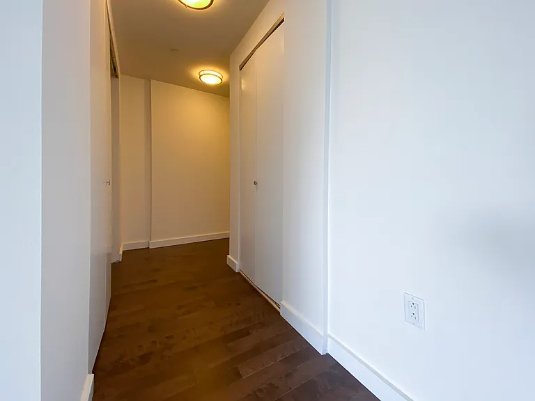 310 E 2nd St #3N — Photo 10
