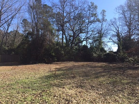 2nd image of 3125 Foxcroft Cir