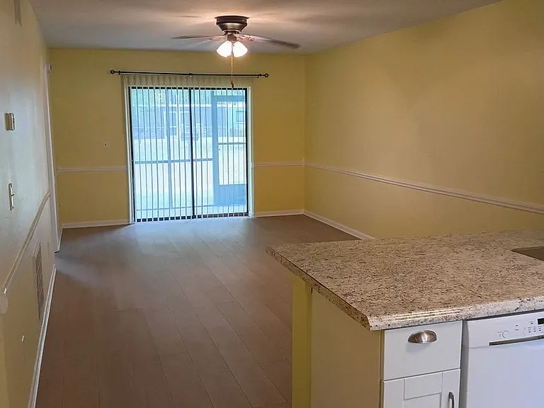1301 Pridgen Rd #501 — Photo 3