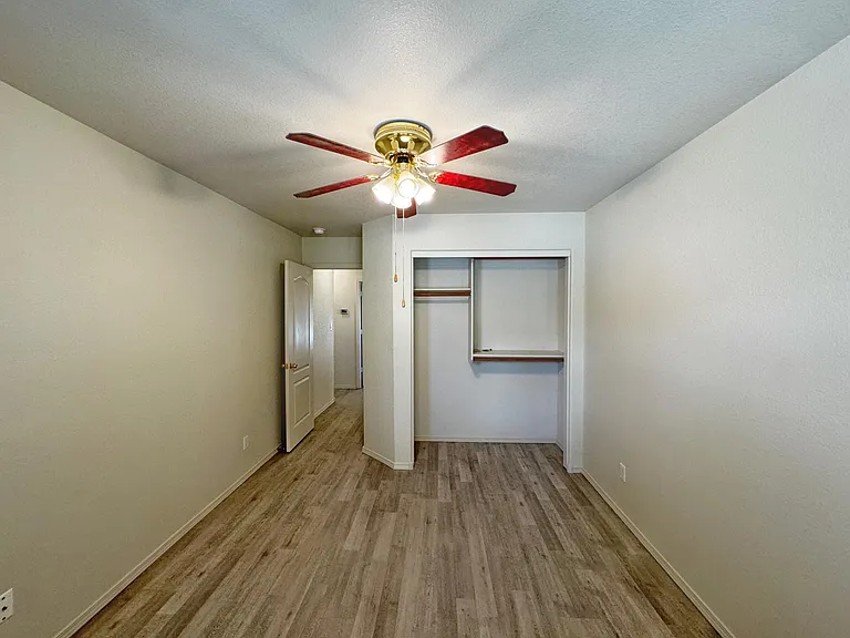 7152 Elk Creek Rd NE — Photo 28