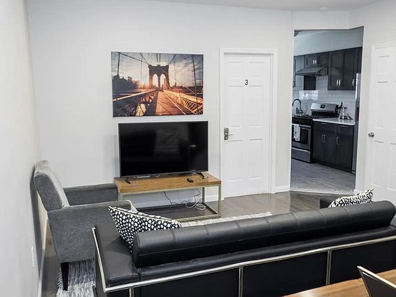 5th image of 7413 87th Ave APT 1