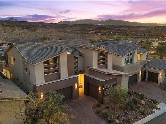 2nd image of 13 Scenic Terrain Ave