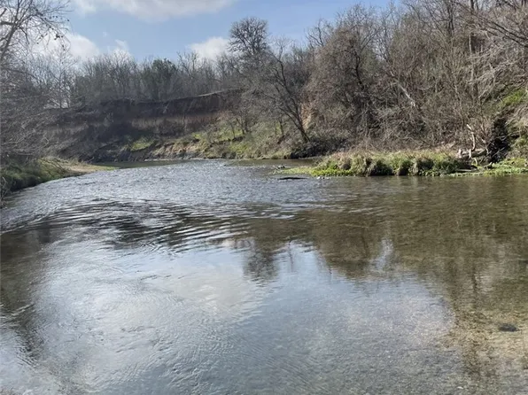 301 Fm 1979, Martindale, TX 78655