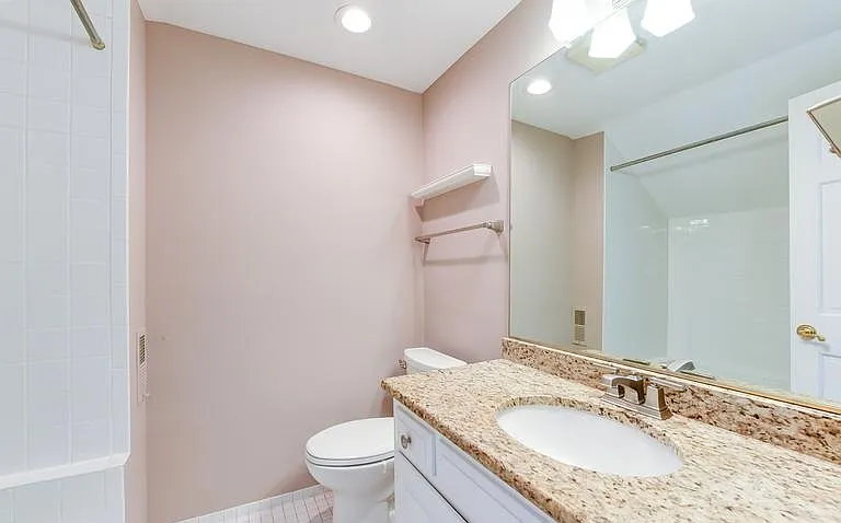 Nicely Appointed Bathroom