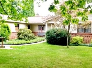 20790 Hickory Hills Rd, Sterling, IL 61081