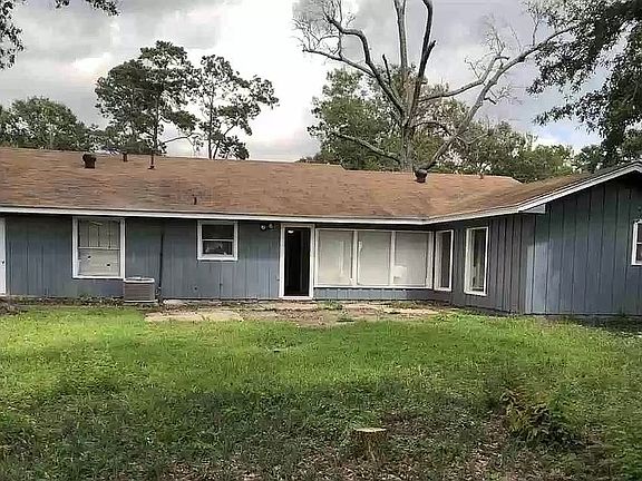 4th image of 1755 Bandera Dr