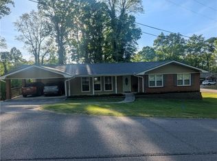 210 Greenwood Ln, Carrollton, GA 30117