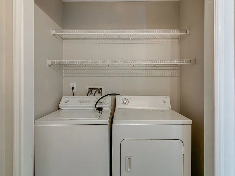 1244 Parkway Pl — Photo 37