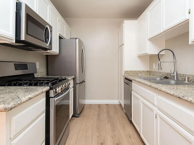 7120 Ramsgate Ave #103 — Photo 8
