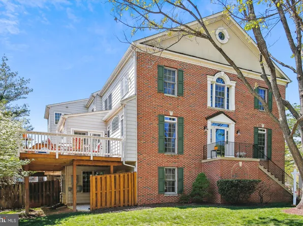 8 Fire Princess Ct, Rockville, MD 20850