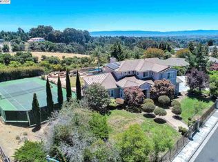 25339 Old Fairview Ave, Hayward, CA 94542