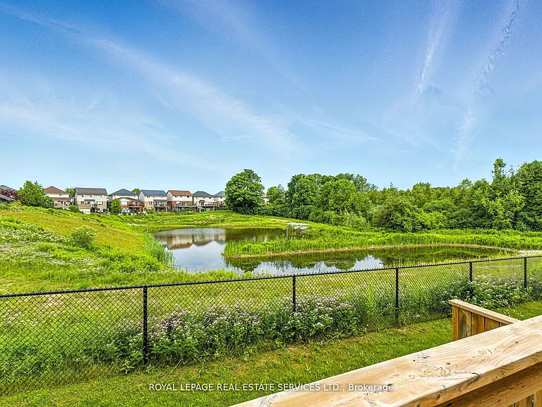 22 Marshall Dr #8 — Photo 37