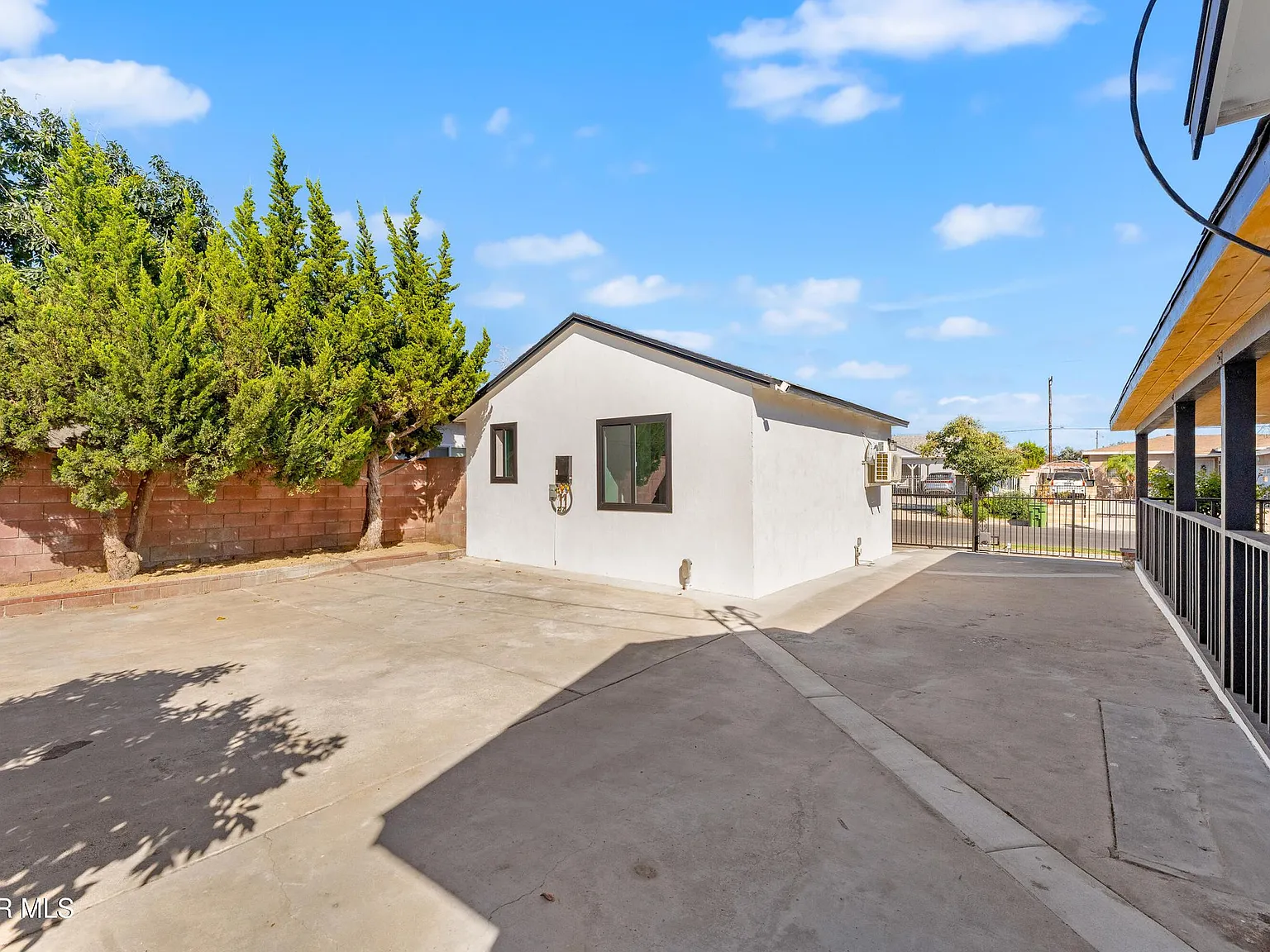 3 bed, 1700 sqft, $3,999 — Photo 4