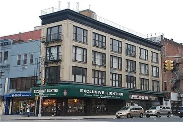 Rented by Warburg | media 8