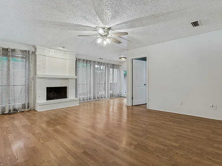13238 Carthage Ln — Photo 7