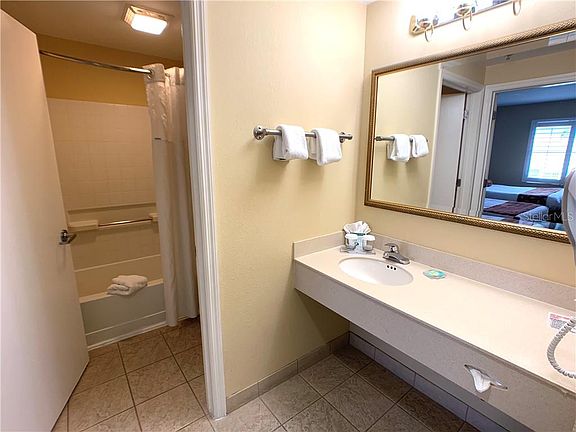 5th image of 7601 Canada Ave #411