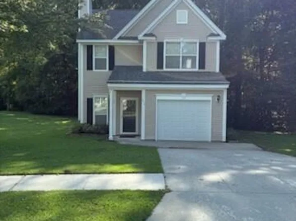 111 W Hartwick Ln, Goose Creek, SC 29445
