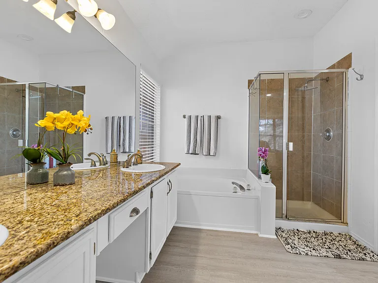 4216 Creekstone Dr — Photo 12