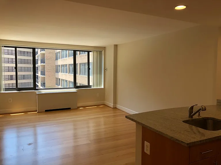 1255 New Hampshire Ave NW — Photo 50