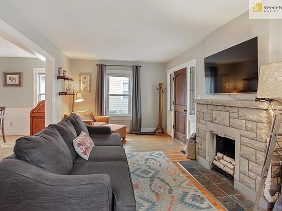 3rd image of 5627 Holmes St