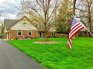 7078 W Amelia Dr, New Palestine, IN 46163