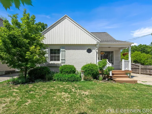 1347 Fisk Rd SE, Grand Rapids, MI 49506