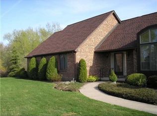 113 Hidden Ridge Cmn, Amherst, NY 14221