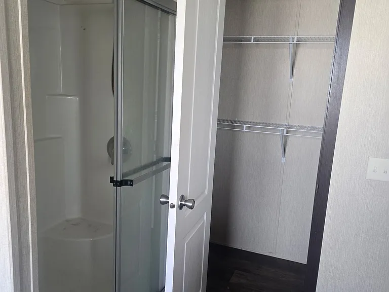 320 Wynnwood Ln — Photo 9
