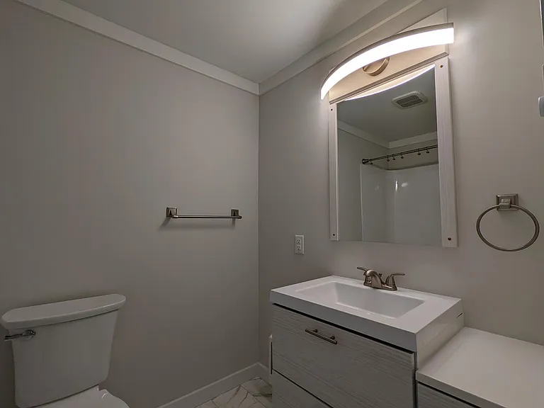 562 S Willard St — Photo 26