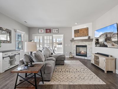 208 Potter ROAD #202, Elkhorn, WI, 53121