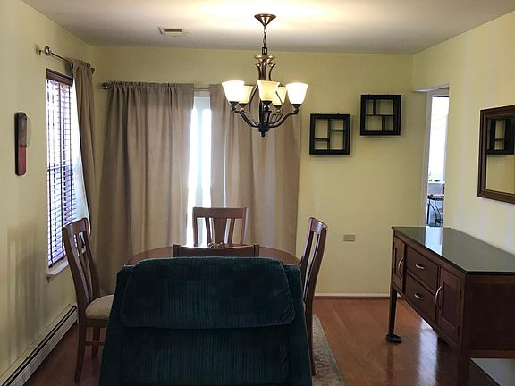 3rd image of 329 Gardenia Dr
