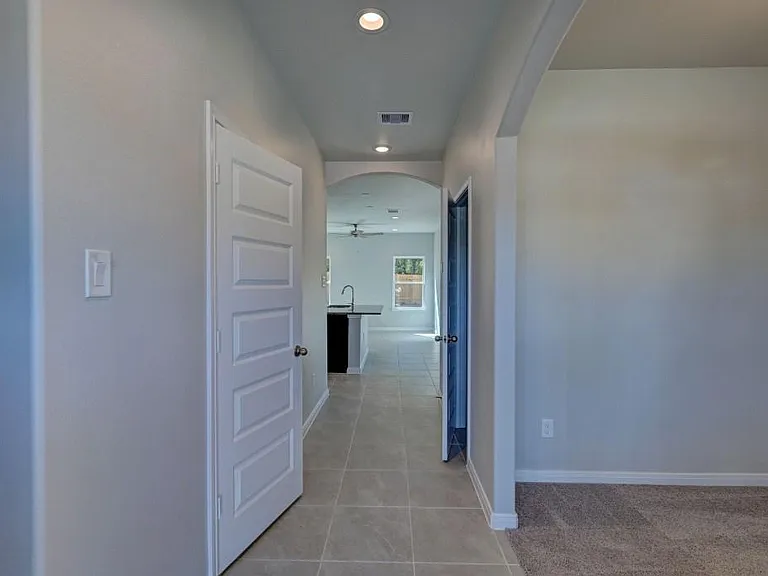 11857 E Gate Dr — Photo 3