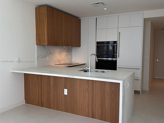 5th image of 1400 Biscayne Blvd #2703