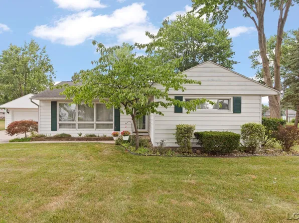 2725 Sharon Dr, Adrian, MI 49221
