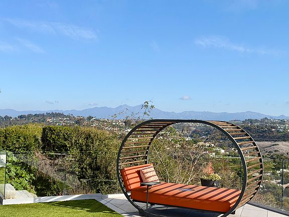 Sweeping mountain and ocean views.