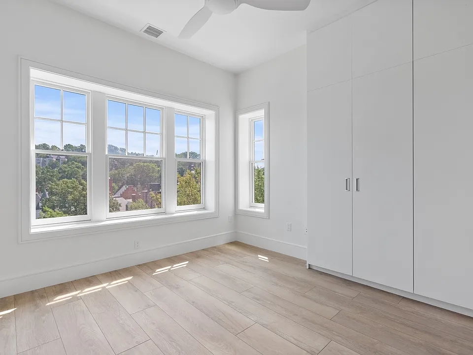 1580 Beacon St #Penthouse 1
