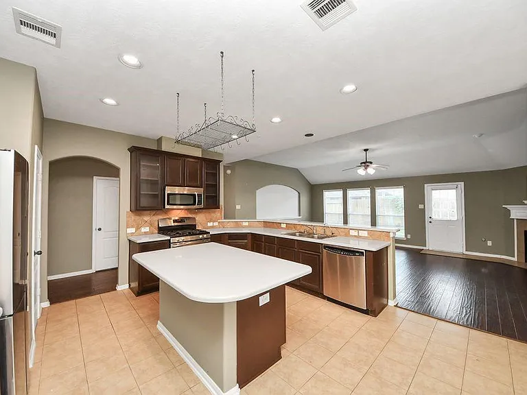 24822 Diamond Run Ct — Photo 29