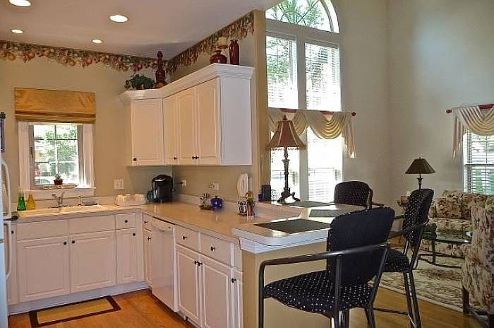 1st image of 210 Heather Ln