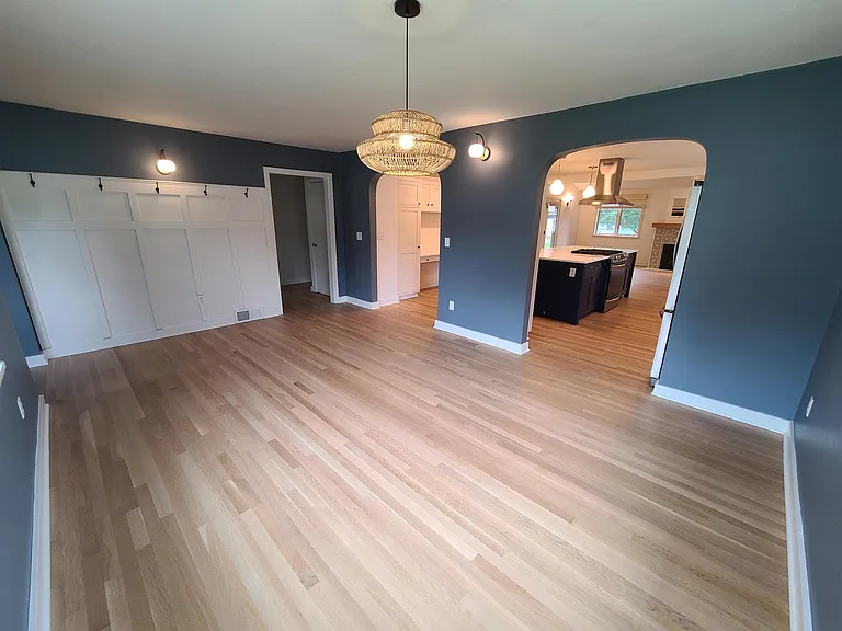 645 E Central Ave — Photo 4